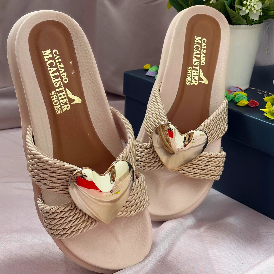 💫💛Majestuosas Sandalías Corazón Dorado💛💛 REF : 1019